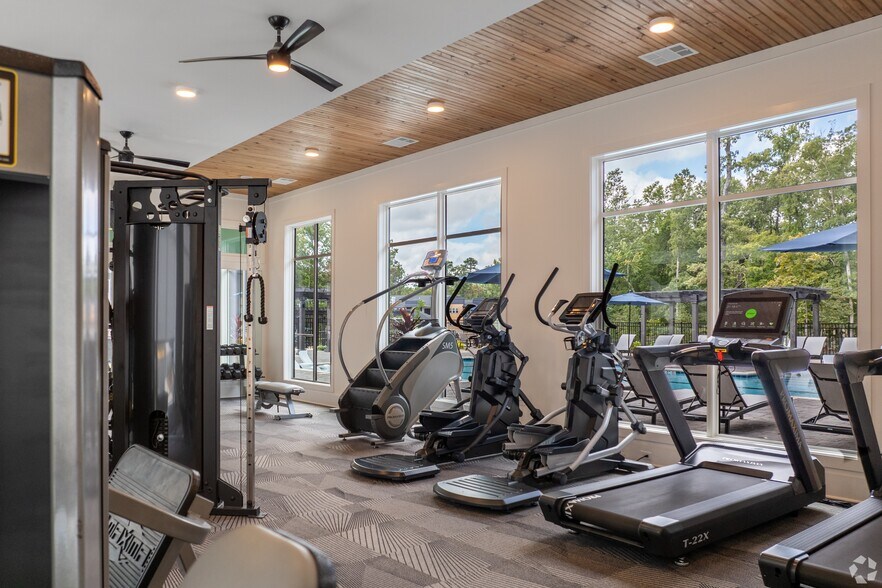 More Photos Of 12801 Lucks Ln, Midlothian Apartments For Sale