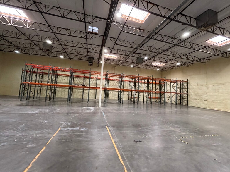 More Photos Of 5801 S 24th St, Phoenix Warehouse For Lease