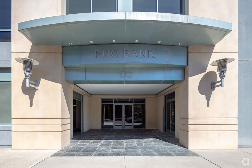 More Photos Of 100 Calhoun St, Charleston Office For Lease