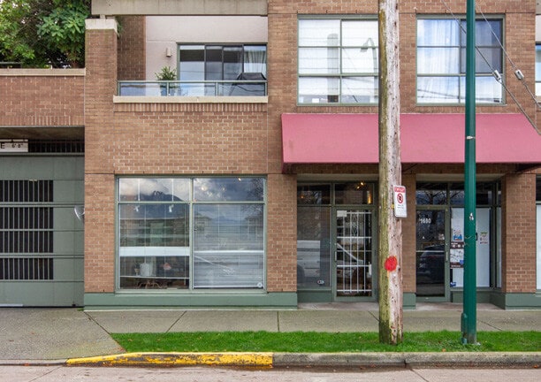 More Photos Of 1672 6th Av W, Vancouver Storefront Retail Residential For Sale