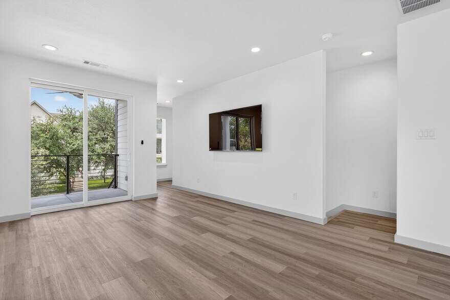 More Photos Of 3133 Cockrell Ave, Fort Worth Apartments For Sale