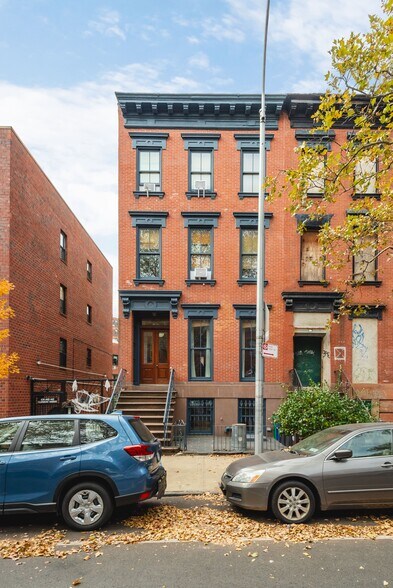 More Photos Of 434 Clermont Ave, Brooklyn Apartments For Sale