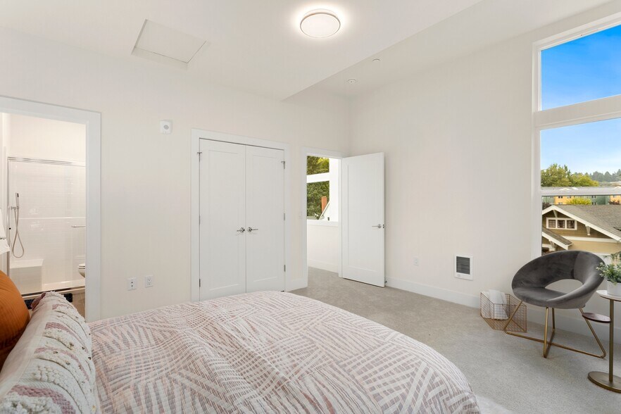 More Photos Of 117 Wells Ave S, Renton Apartments For Sale