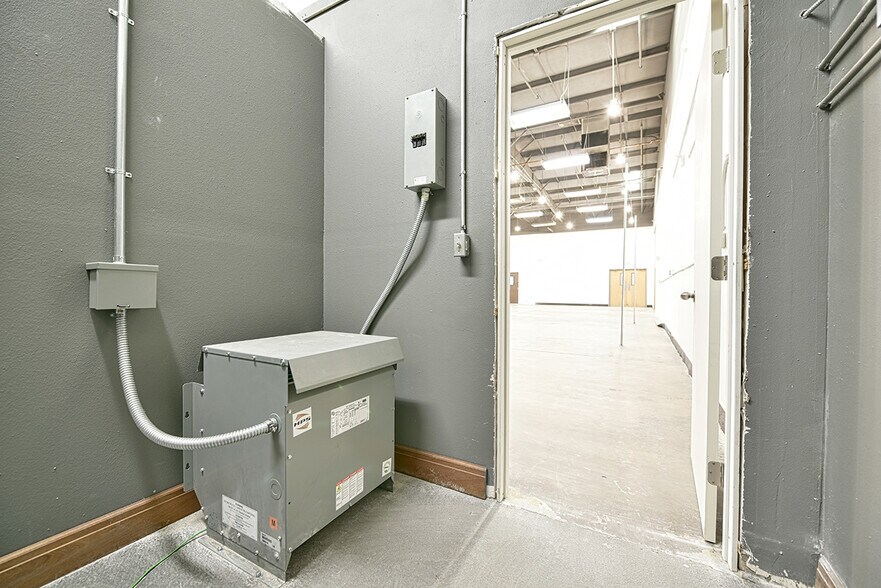 More Photos Of 1744 Forrest Way, Carson City Manufacturing For Sale