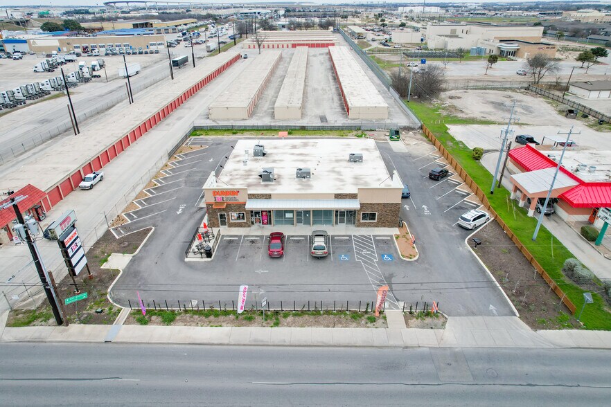 More Photos Of 150 S WW White Rd, San Antonio General Retail For Lease