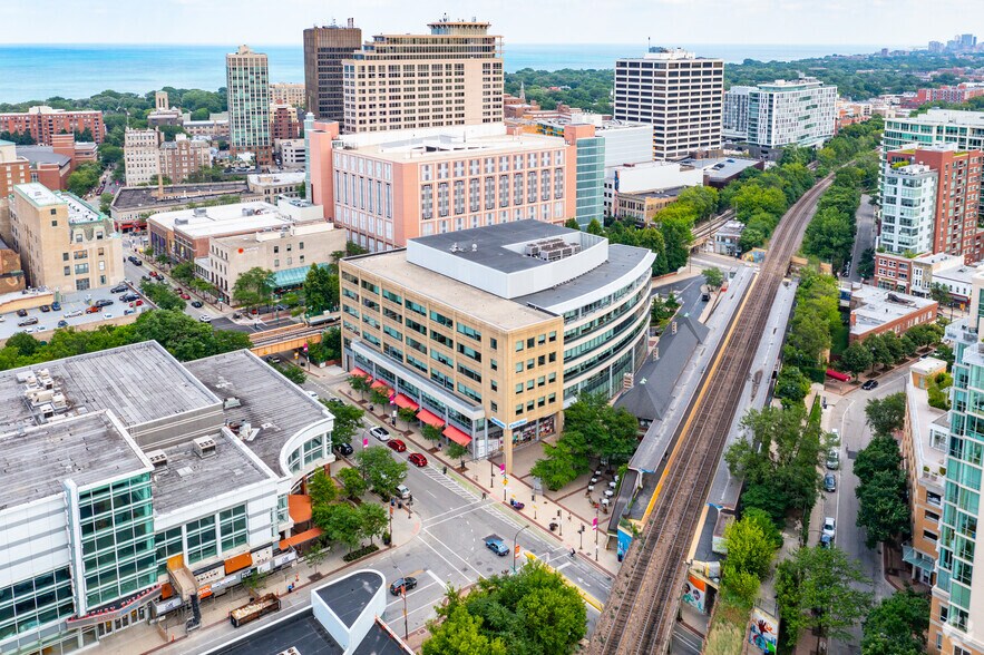 More Photos Of 900-950 Church St, Evanston Storefront For Lease