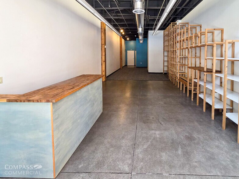 More Photos Of 5 NW Minnesota Ave, Bend Office For Lease