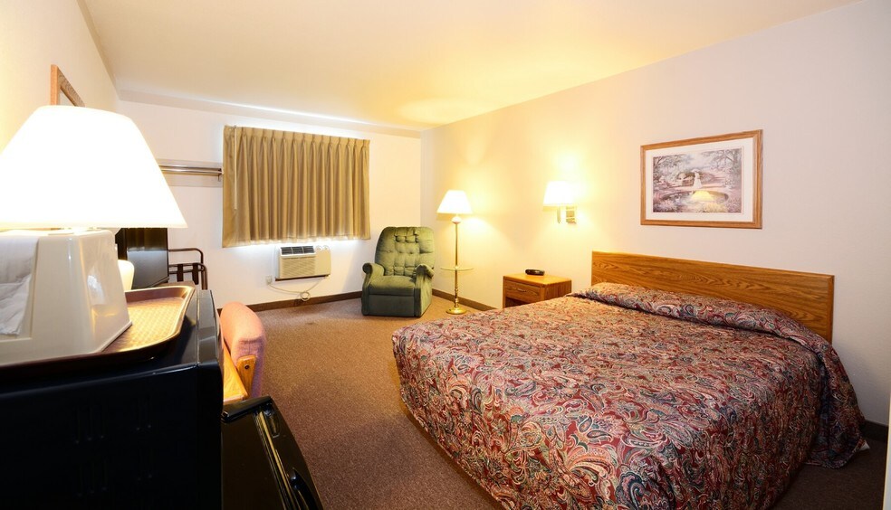 More Photos Of 2100 Fay St, Burlington Hotel For Sale