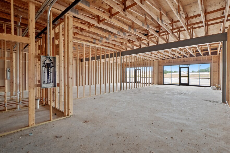 More Photos Of 1219 E Cedar St, New Baden Storefront Retail Office For Sale