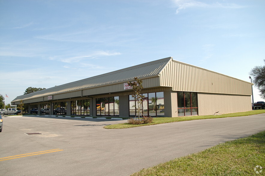 Primary Photo Of 3411 W Main St, Leesburg Light Manufacturing For Lease