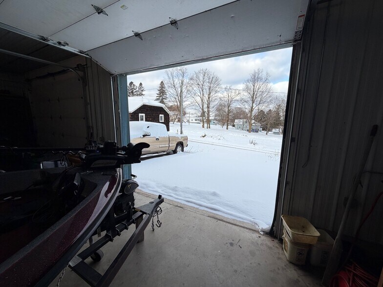 More Photos Of 516 Crystal Ave, Crystal Falls General Retail For Sale