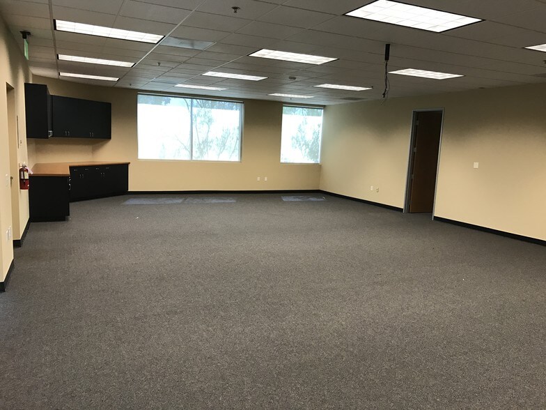 More Photos Of 8282 White Oak Ave, Rancho Cucamonga Unknown For Lease