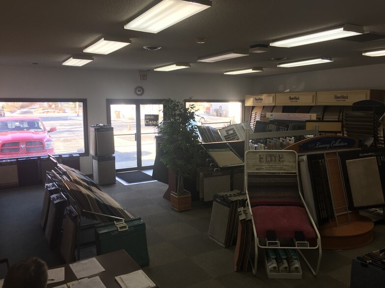 More Photos Of 28 S Main St, Voorheesville Warehouse For Lease