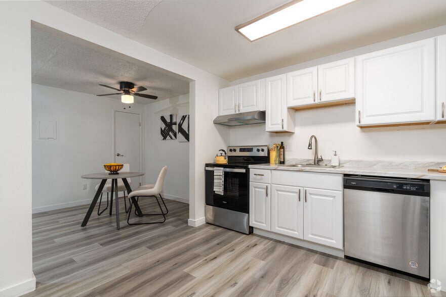 More Photos Of 465 N Arthur St, Kennewick Apartments For Sale