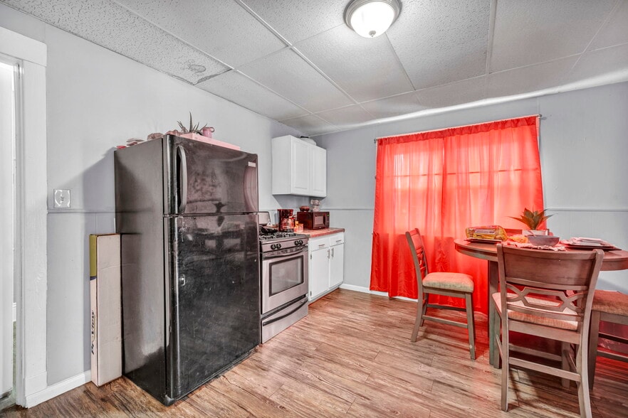 More Photos Of 16226 Arcade Ave, Cleveland Multifamily For Sale