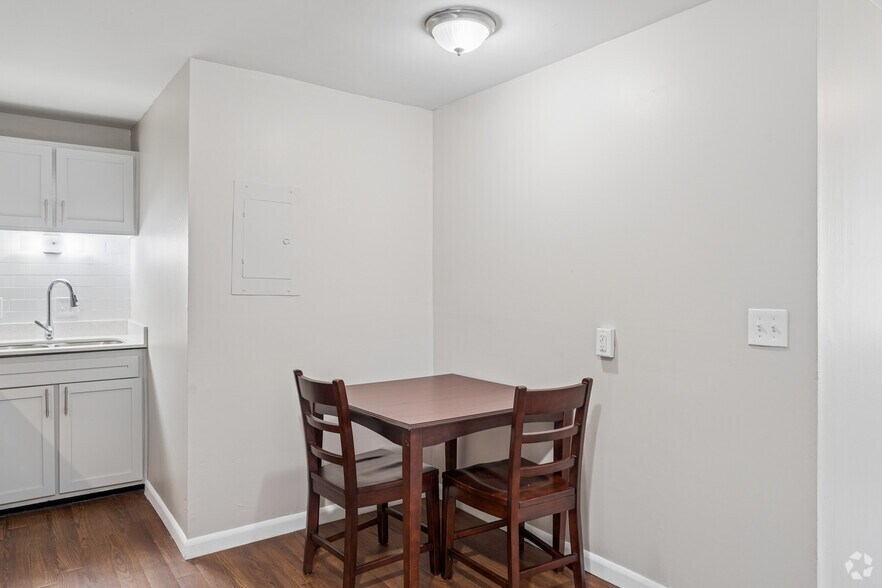 More Photos Of 600 Martin Luther King Jr Blvd, Chapel Hill Apartments For Sale