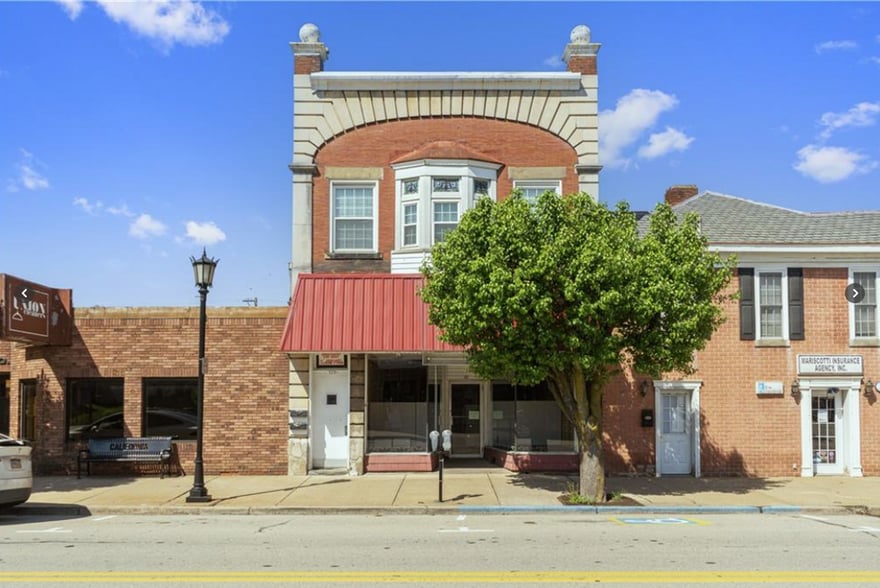 Primary Photo Of 320-322 3rd St, California Storefront Retail Residential For Sale