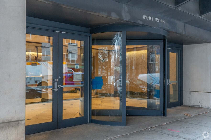 More Photos Of 12418 Queens Blvd, Jamaica Hotel For Sale