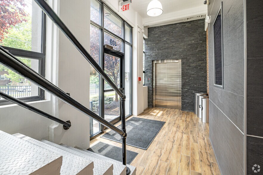 More Photos Of 409 Joyce Kilmer Ave, New Brunswick Loft Creative Space For Lease