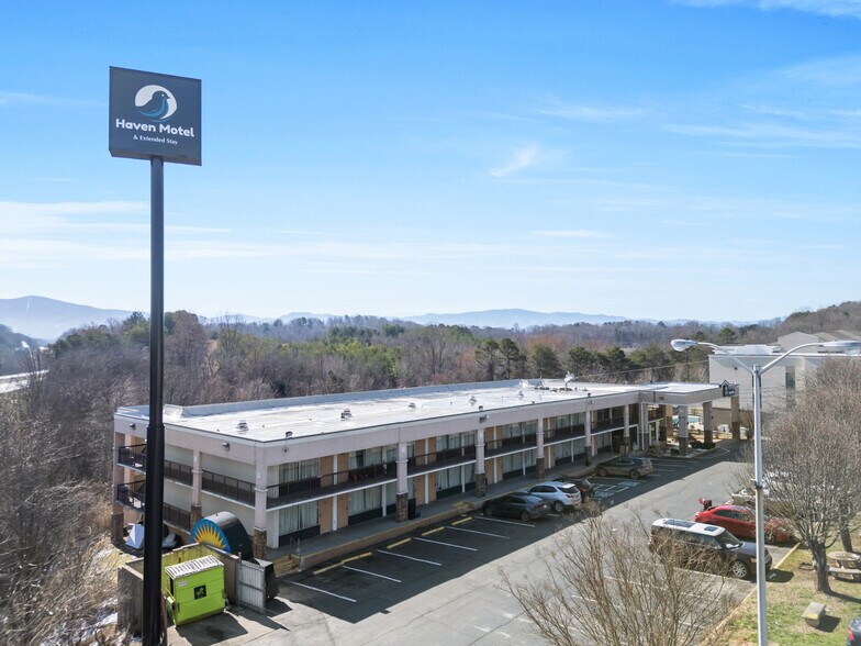 More Photos Of 1014 Cosby Hwy, Newport Hotel For Sale