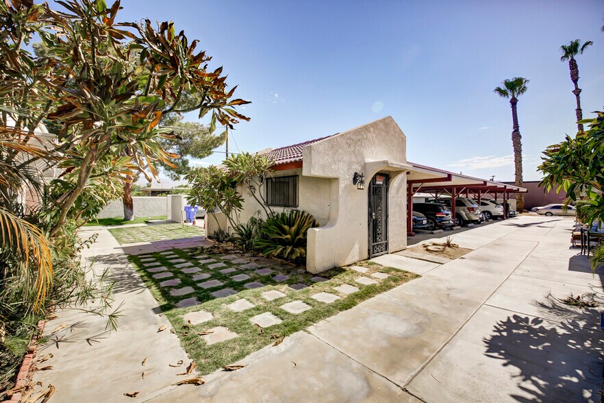 More Photos Of 43965 Towne St, Indio Apartments For Sale