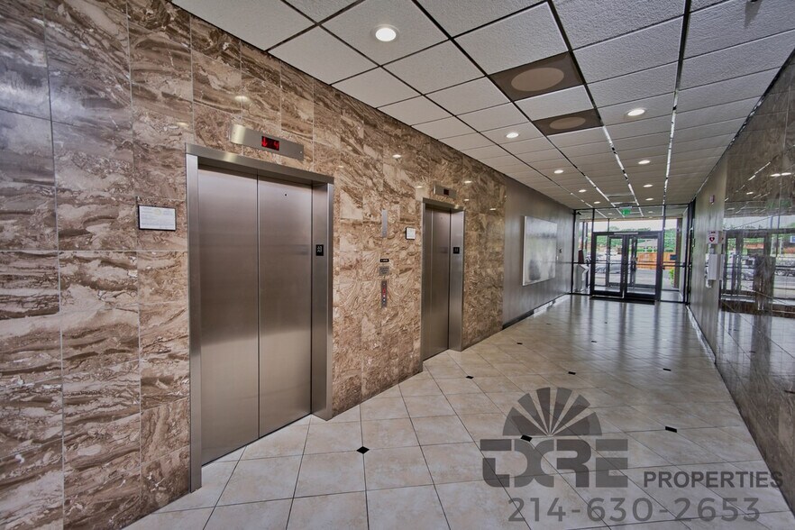More Photos Of 500 Grapevine Hwy, Hurst Office For Lease