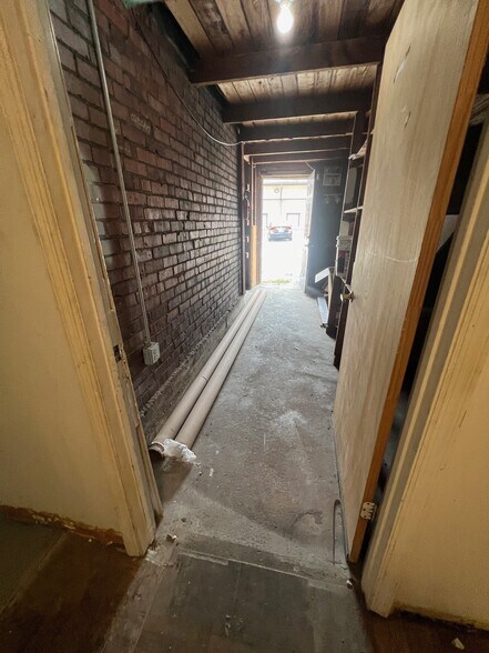 More Photos Of 4539 Montgomery Rd, Cincinnati Storefront Retail Residential For Sale