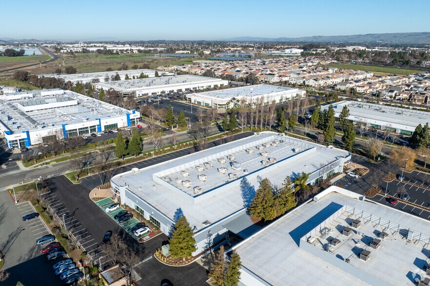 More Photos Of 39611 Eureka Dr, Fremont Unknown For Lease