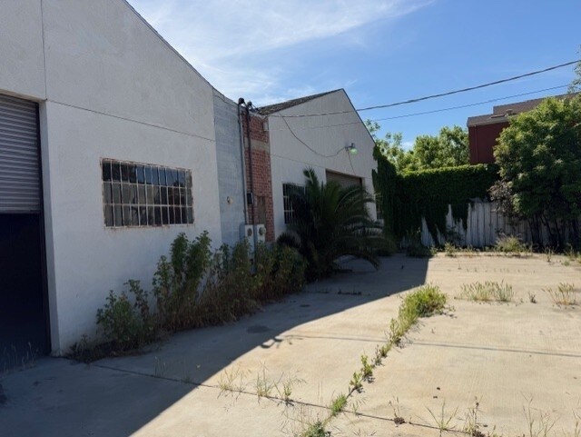 More Photos Of 319 S American St, Stockton Warehouse For Lease