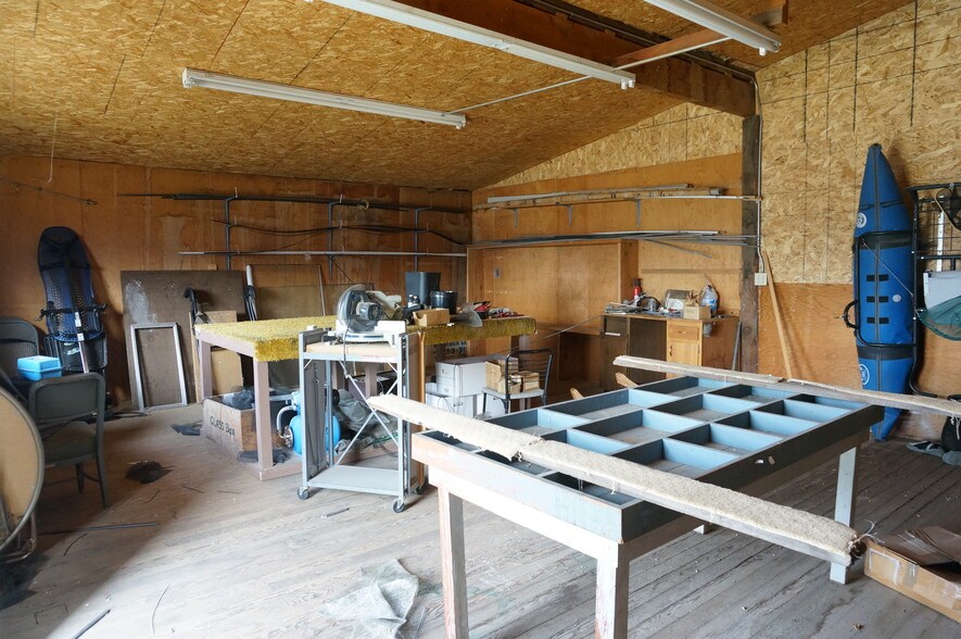 More Photos Of 451 N 11th St, Montague Warehouse For Sale