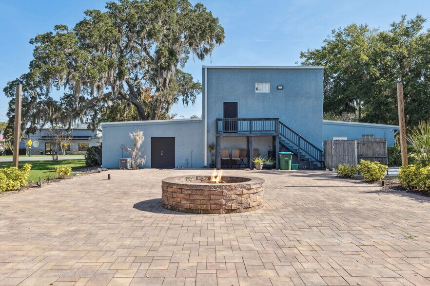 More Photos Of 17425 7th St, Montverde Office For Sale