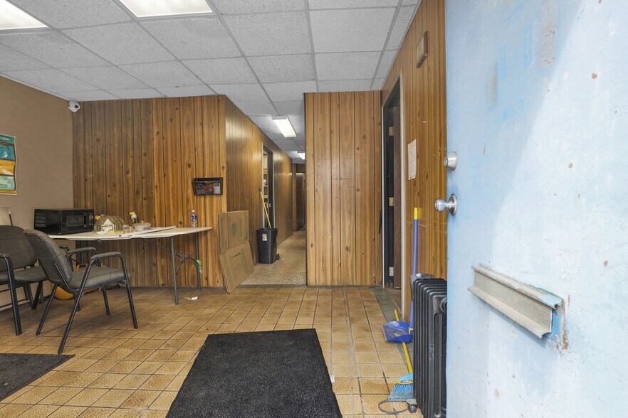 More Photos Of 771 St. Clair Ave, Columbus Warehouse For Lease