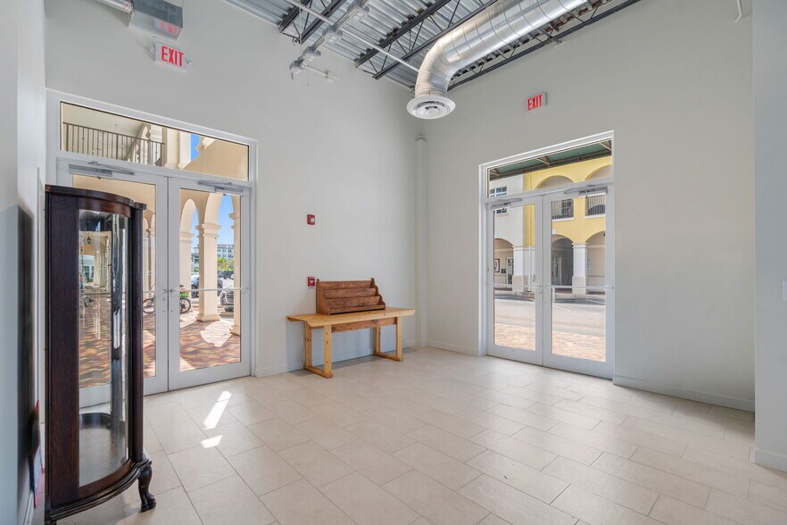 More Photos Of 3976 Destination Dr, Osprey Storefront For Sale