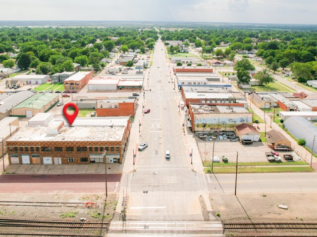More Photos Of 200 W Grand Ave, Ponca City Warehouse For Sale
