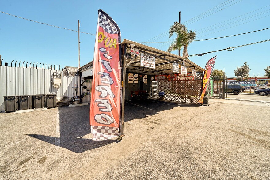 More Photos Of 1833 E Vernon Ave, Los Angeles General Retail For Sale