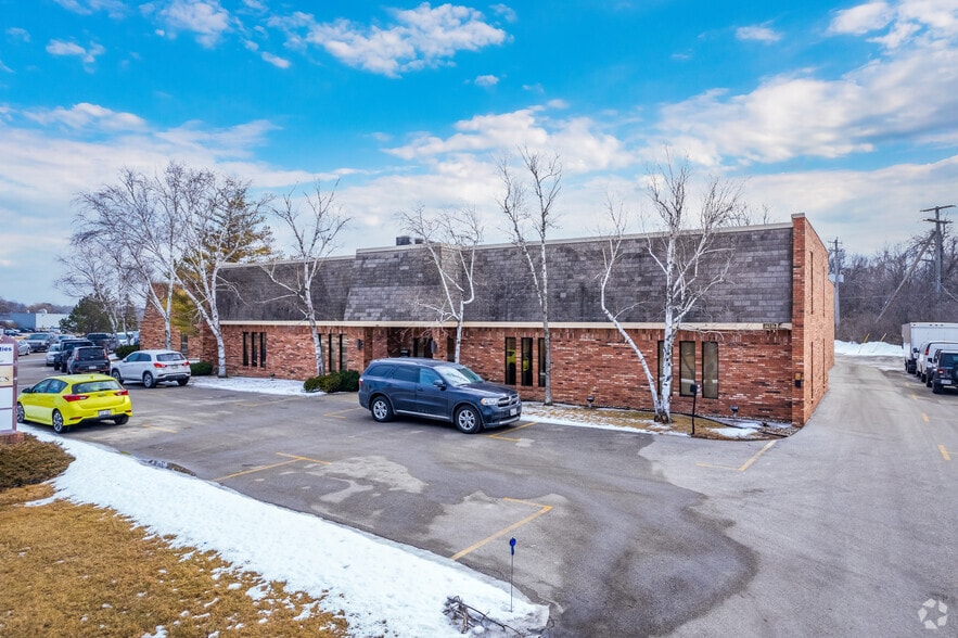 Primary Photo Of 16225-16237 W Ryerson Rd, New Berlin Industrial For Lease