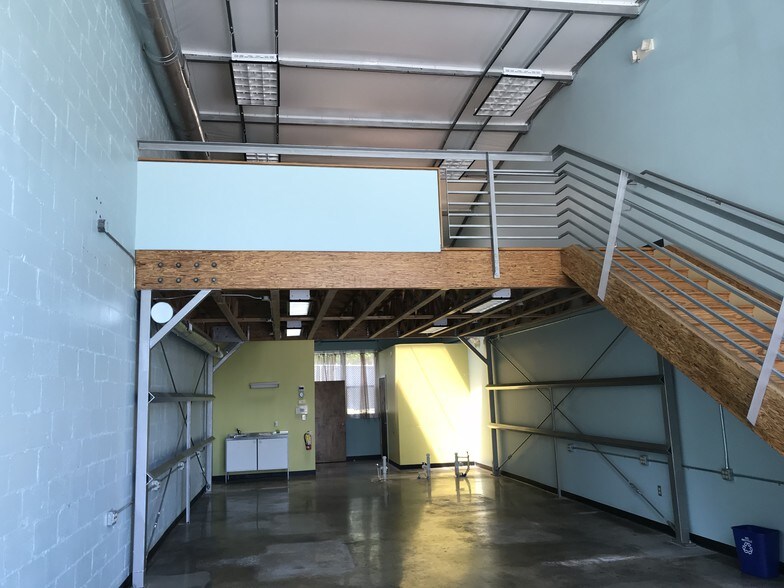 More Photos Of 2752 E Ponce de Leon Ave, Decatur Unknown For Lease