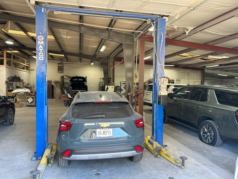 More Photos Of 890 Sleepy Hollow Rd, Powder Springs Warehouse For Sale