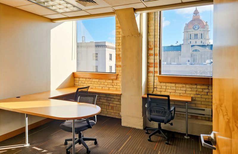 More Photos Of 540 N Broadway, Green Bay Coworking Space