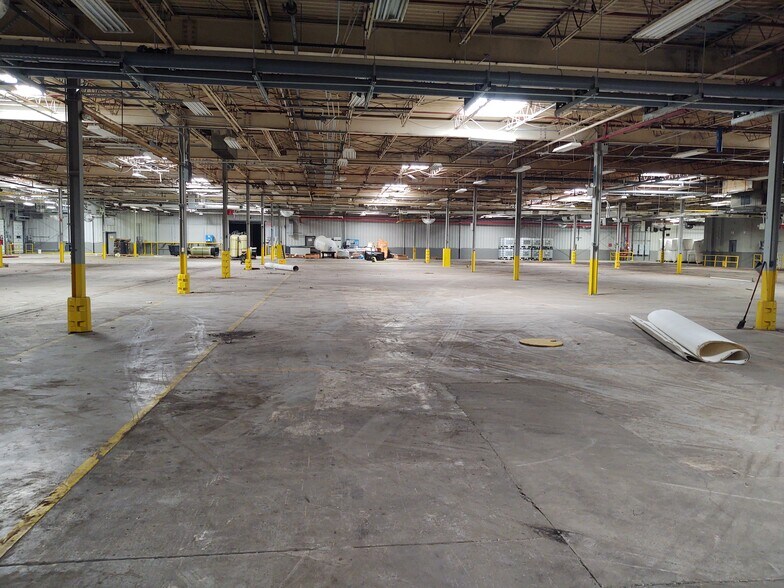 More Photos Of 970 Highway 127 N, Owenton Manufacturing For Sale