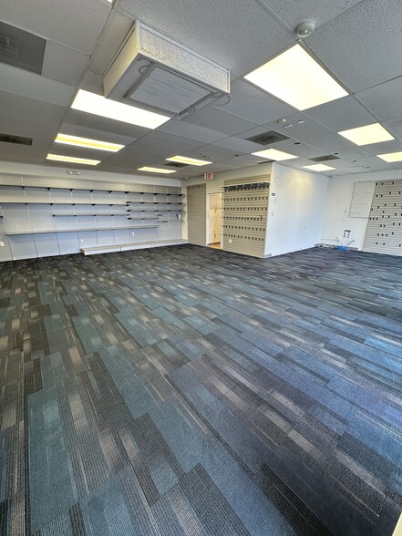 More Photos Of 29 N Federal Hwy, Hallandale Beach Freestanding For Lease