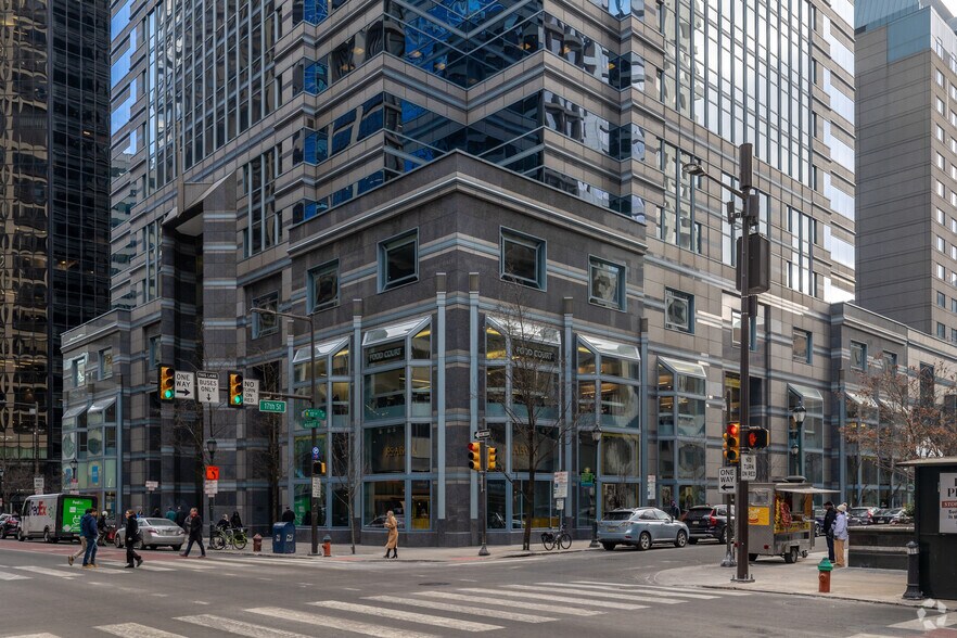 More Photos Of 1650 Market St, Philadelphia Office For Lease