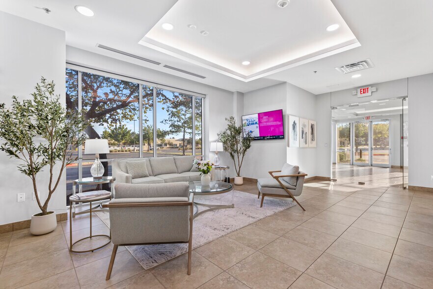 More Photos Of 2300 Greenhill Dr, Round Rock Office For Sale