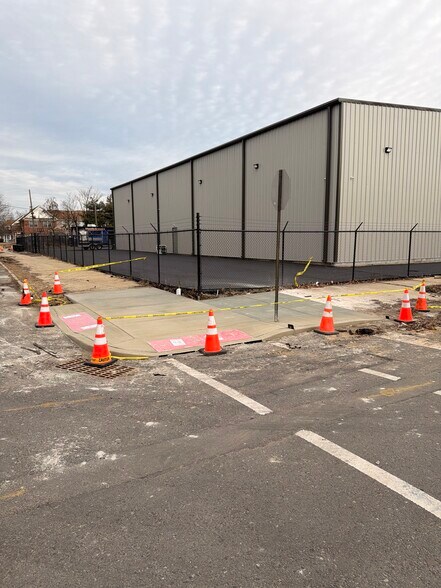 More Photos Of 719 Florence St, Camden Warehouse For Lease