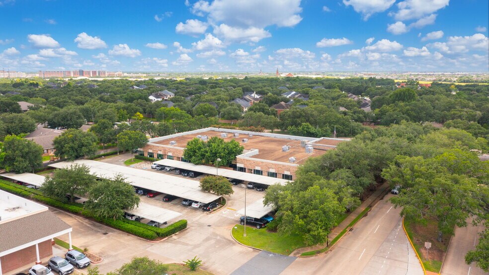 More Photos Of 1307 Soldiers Field Dr, Sugar Land Office For Sale