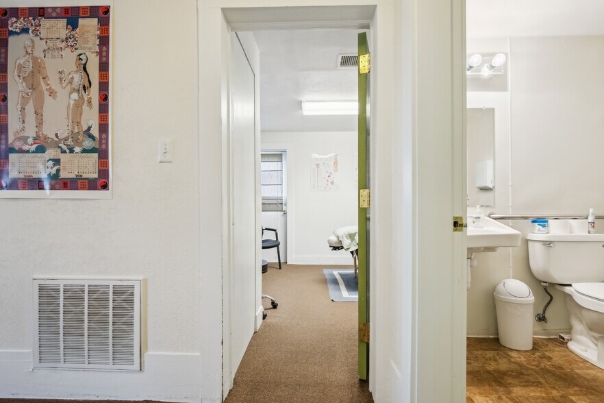 More Photos Of 1 W 1st St, Cortez Office For Sale