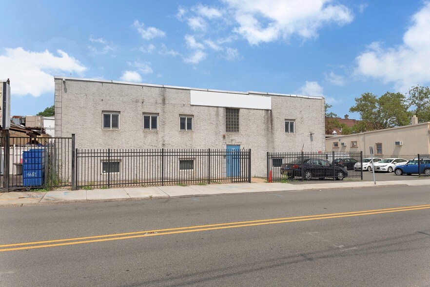 More Photos Of 322 Belleville Tpke, North Arlington Office For Sale