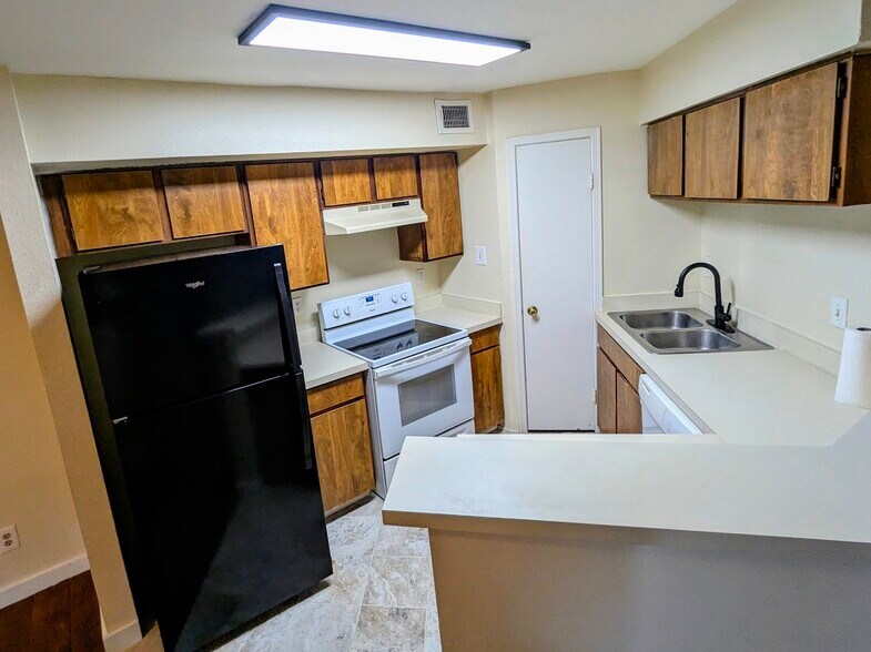 More Photos Of , Houston Multifamily For Sale