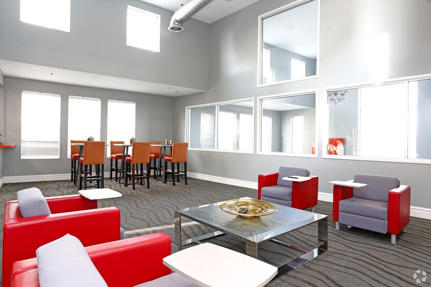 Primary Photo Of 1325 40th St, Emeryville Apartments For Lease