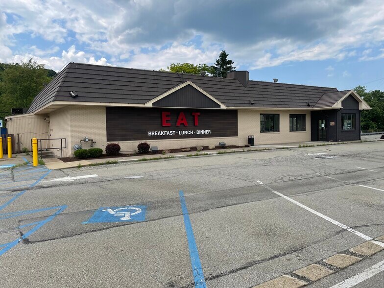 More Photos Of 200 Sheffield Dr, Delmont Restaurant For Lease